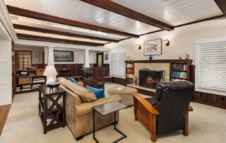 200 Alderbrook Dr